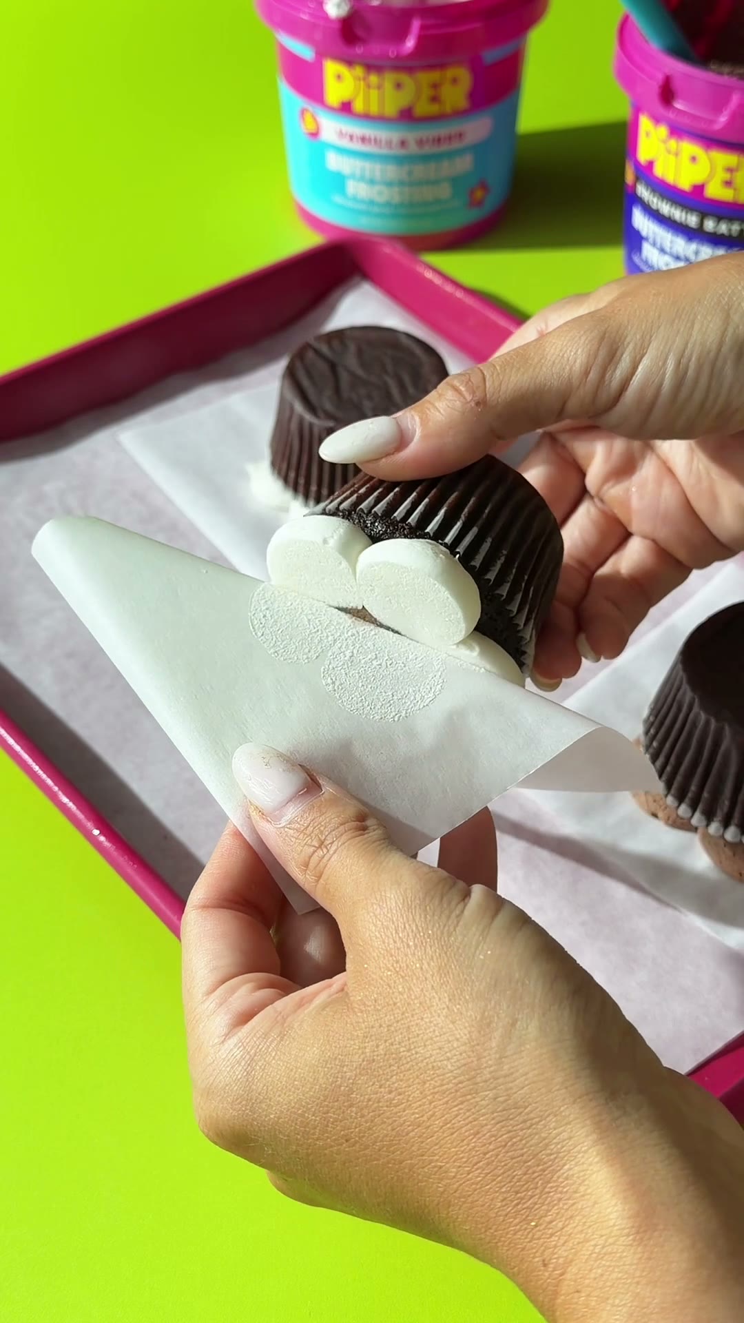 How to make flat top buttercream flowers