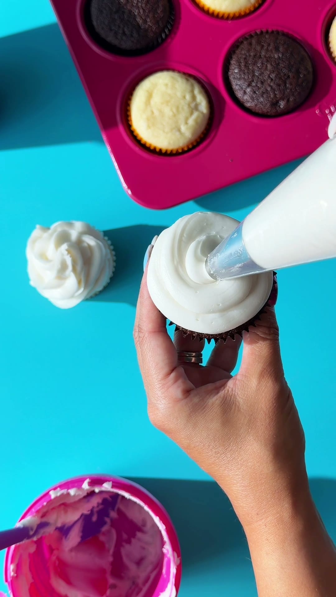 How to switch piping tips without refilling the bag